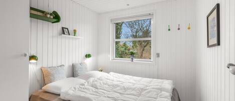 3 bedrooms, Internet