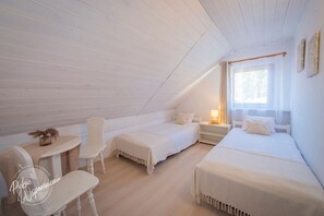 House - Two-story Holiday Home for 4 People, Summer Pool (Leba)