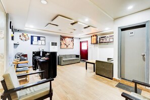 House | Reception - Deluxe Townhouse Tirupati (Tirupati)
