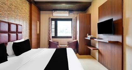 Classic With Balconyaviral Residency