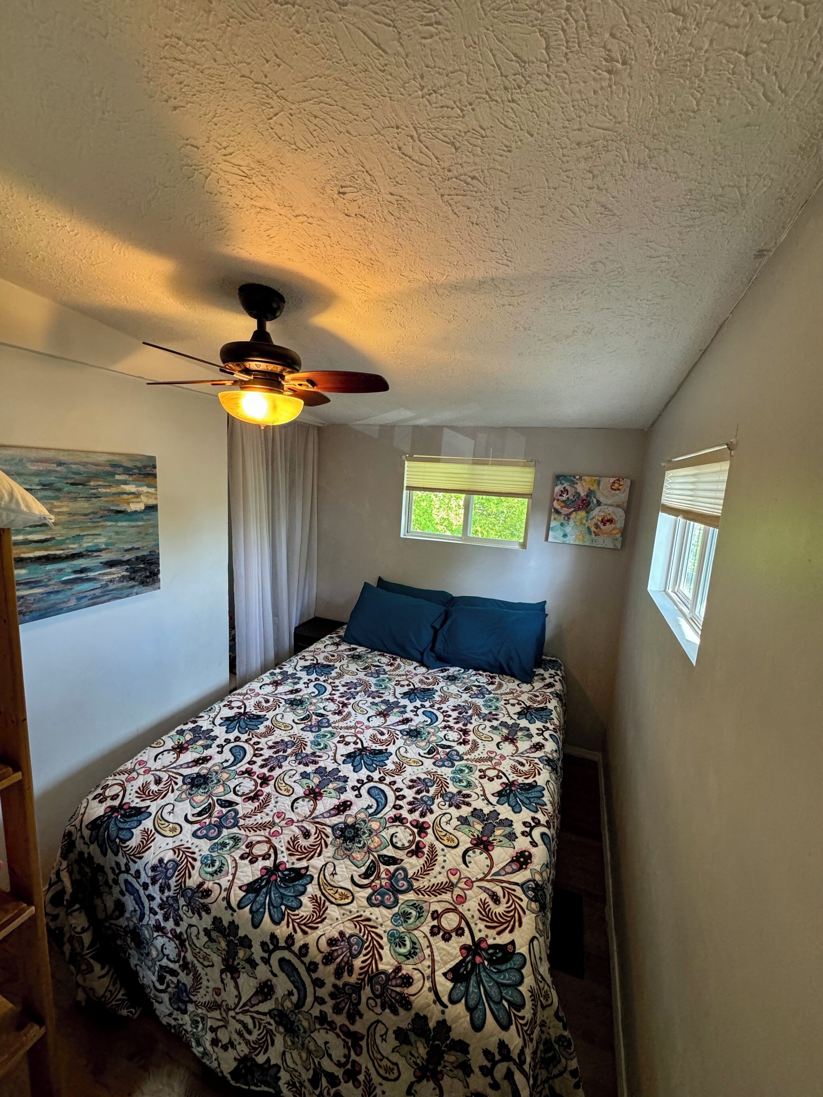 2 chambres, fer et planche à repasser, Wi-Fi gratuit, draps fournis
