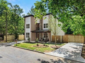 Exterior - Cozy Modern Escape with Grill & Backyard Space (Atlanta)