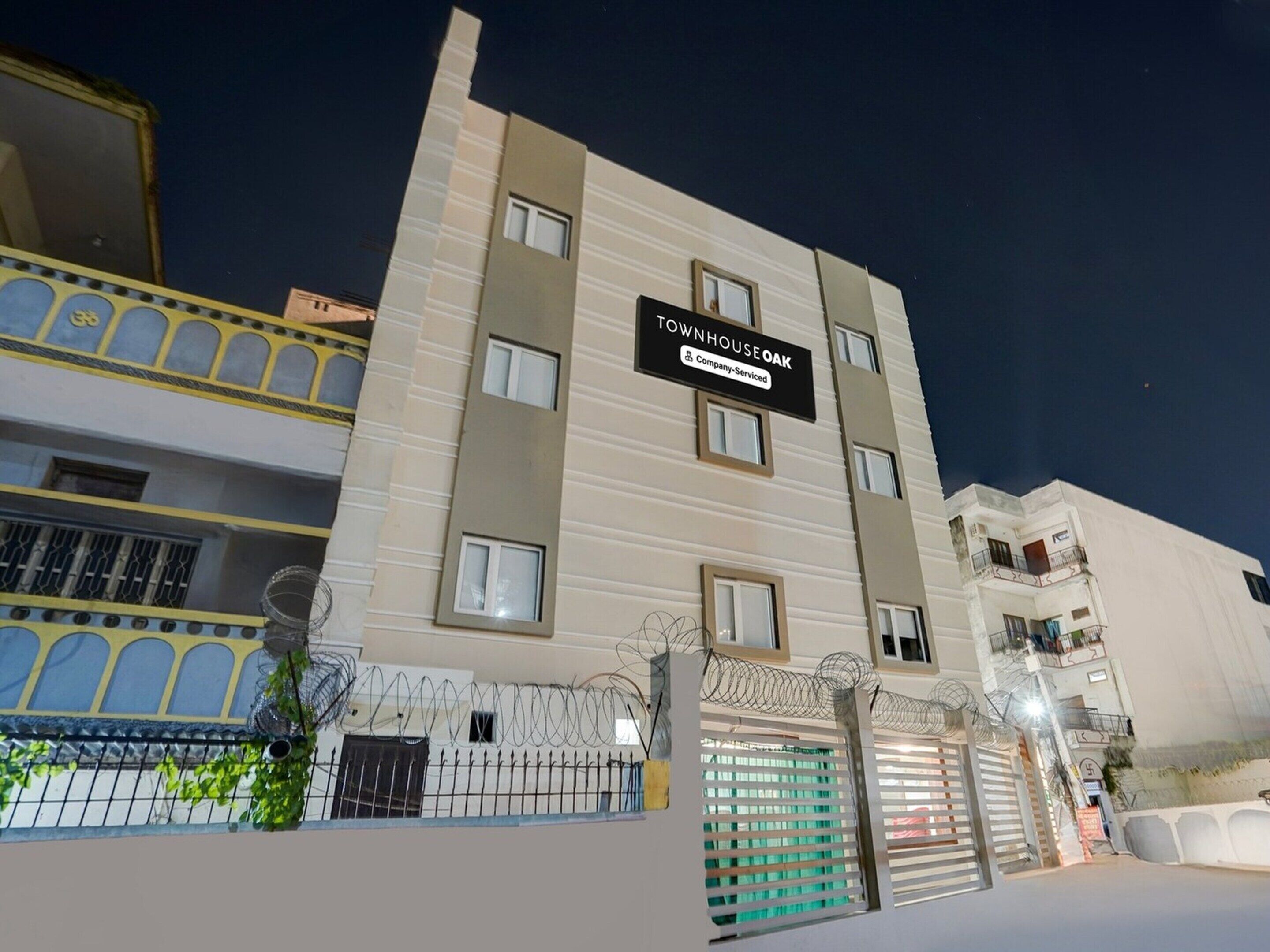 House | Bahagian luar