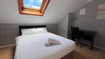 4 bedrooms, WiFi, bed sheets