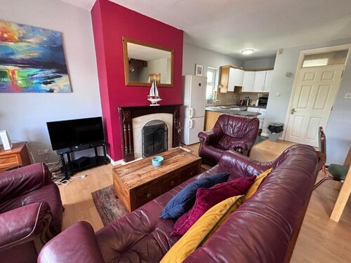 Galway CITY, 4 Double Bedrooms in Newcastle in Galway