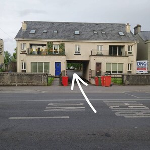 Exterior - Galway CITY, 4 Double Bedrooms in Newcastle in Galway (Galway)