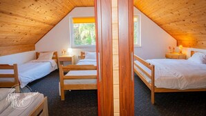 2 bedrooms, bed sheets - Holiday Home Close to the Beach, Summer Pool (Leba)