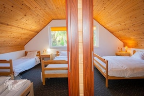 House | 2 bedrooms, bed sheets - Holiday Home Close to the Beach, Summer Pool (Leba)