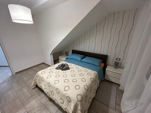 2 bedrooms, bed sheets