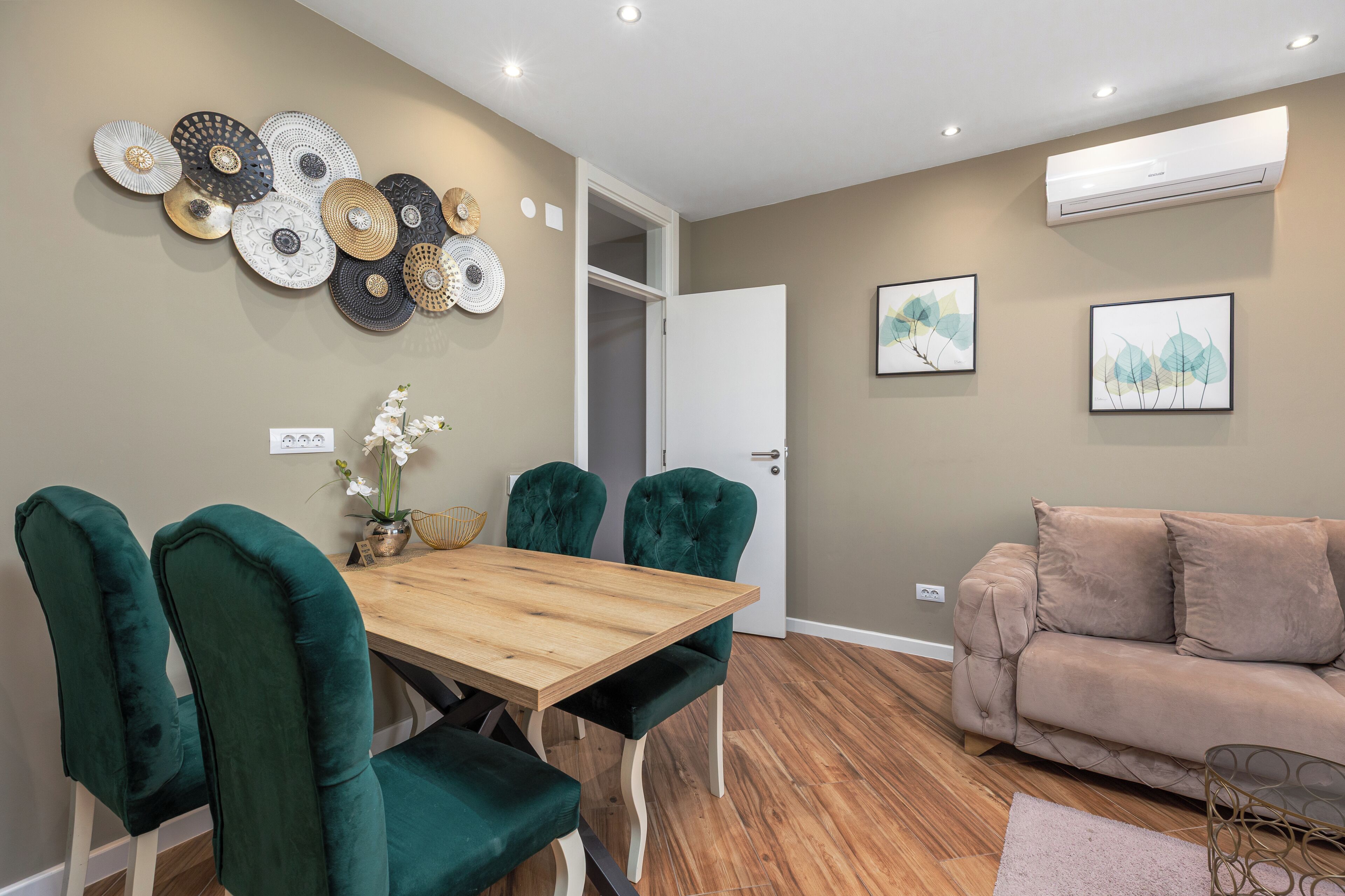 Appartamento Luxury, balcone, vista mare | Ristoranti