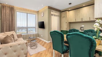 Luxury Apartment, Balcony, Sea View | Living area