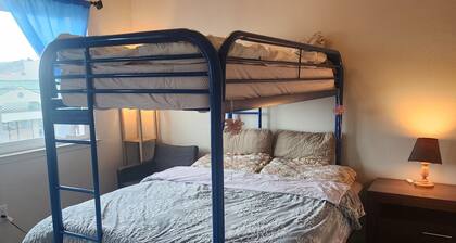 Beautiful 2-bedroom apartment in San Bruno perfect for your stay
