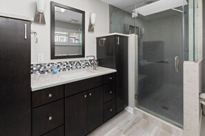 Shower, towels, toilet paper