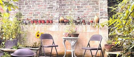 Shared Dormitory, 1 Bedroom, Patio | Garden