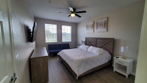2 bedrooms, iron/ironing board, WiFi, bed sheets