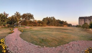 Property grounds - Standard 1-Bedroom Apartment with AC & WiFi in Top City Near Islamabad Airport (Islamabad)