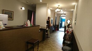 Lobby - Onomichi Minato Hotel (Onomichi)