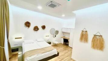 3 Schlafzimmer, Zimmersafe, Schreibtisch, Bügeleisen/Bügelbrett