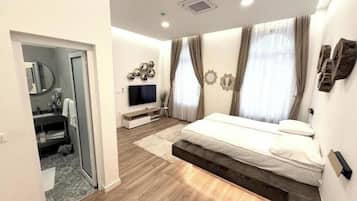 3 Schlafzimmer, Zimmersafe, Schreibtisch, Bügeleisen/Bügelbrett