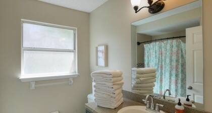 Serene 3-bedroom house with AC in charming Jacksonville Pet Friendly