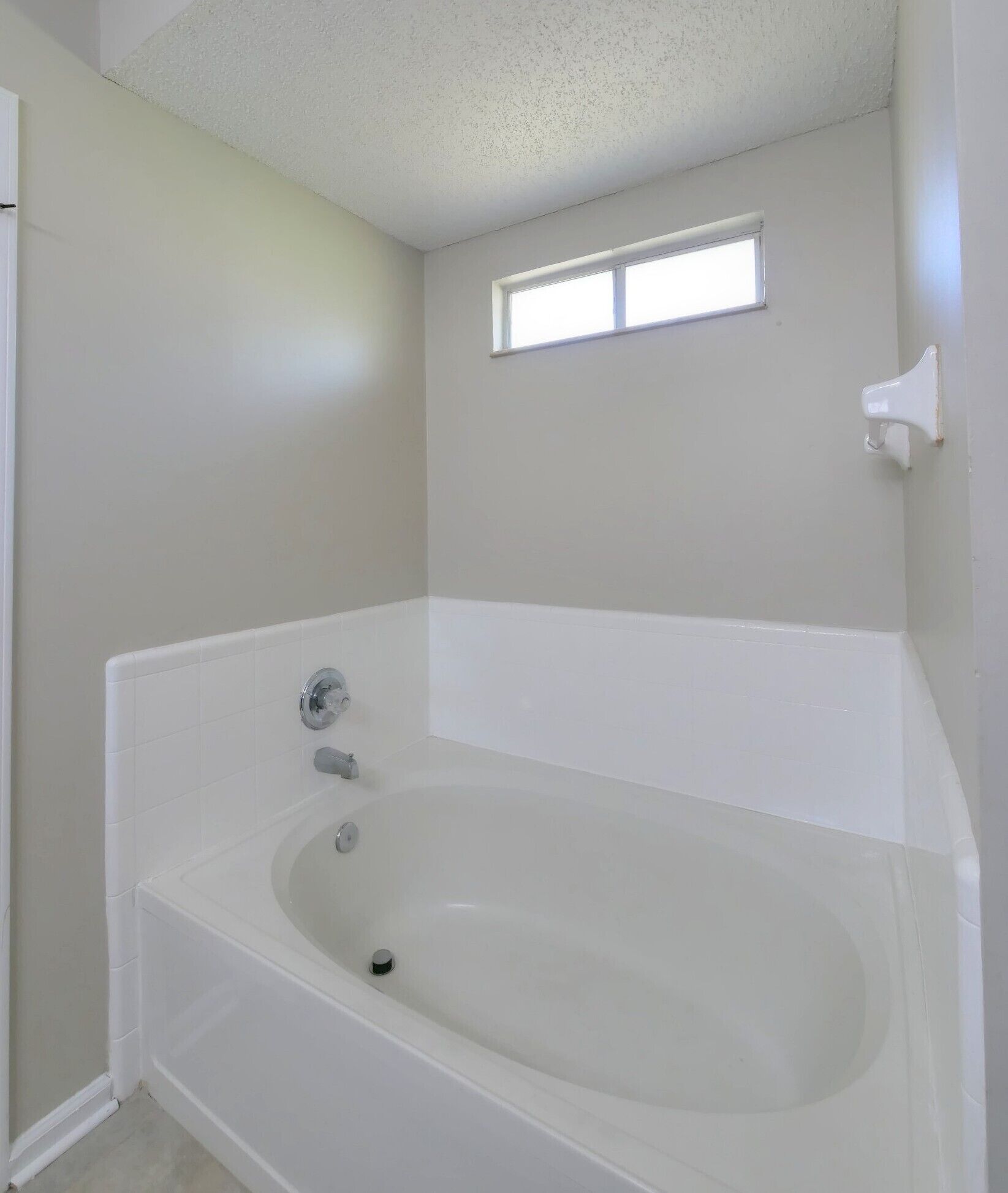 Jetted bath, hair dryer, towels, soap