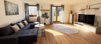 Tammens "Gröönblick" - spacious, bright & surrounded by greenery