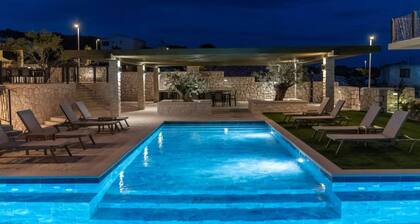 Luxurious Sevid na Moru Retreat With Private Pool Access