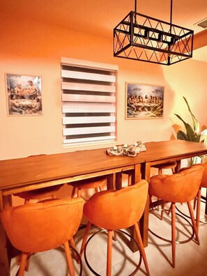 Dining - MerManor - An Iconic Merman Pool Oasis (Fort Lauderdale)
