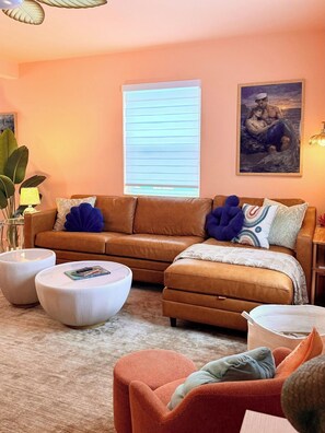 TV, stereo - MerManor - An Iconic Merman Pool Oasis (Fort Lauderdale)