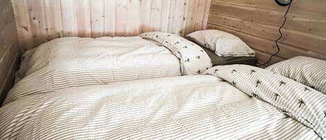 4 habitaciones y ropa de cama