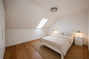 2 bedrooms, Internet, bed sheets - Haus Mathilda - attic apartment, bright & spacious, 5 min to the lake (Plau am See)