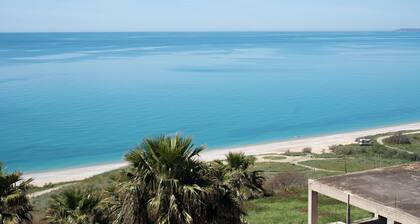 Piana Grande Suliventumari apartment facing the sea