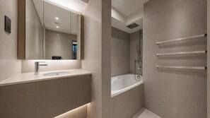 Bathroom - Mayfair Loft (London)