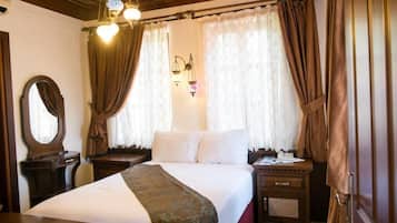 Standard Double or Twin Room, Patio, Garden View | In-room safe, blackout drapes