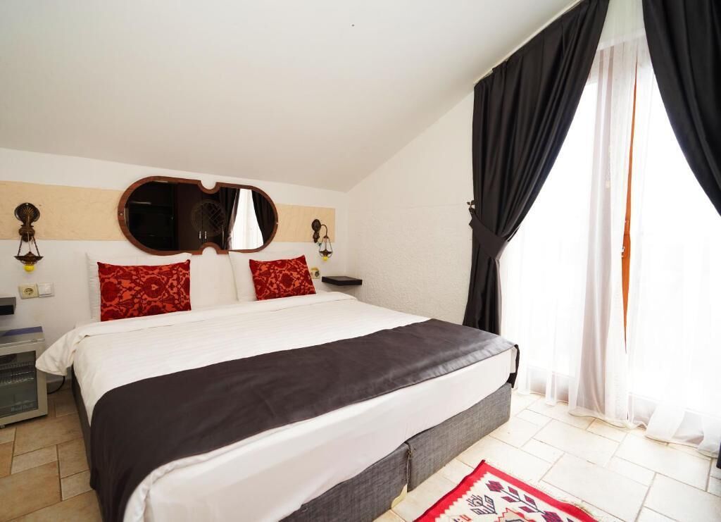 Quarto casal econômico, sacada, vista para o jardim