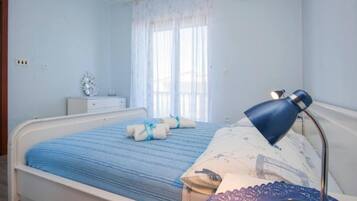Apartment (Double Room with Sea View and Balcony) | 3 bedrooms