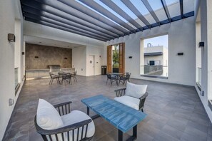 Tempat makan outdoor