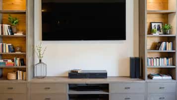 Signature Apartment, 2 Bedrooms | Interior