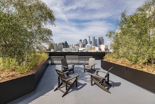 Downtown Los Angeles Modern Apartments