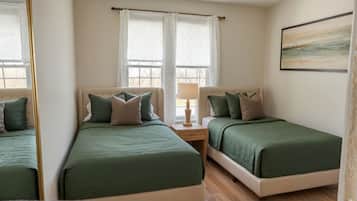Premier Apartment, 2 Bedrooms | Premium bedding, pillow-top beds, individually decorated