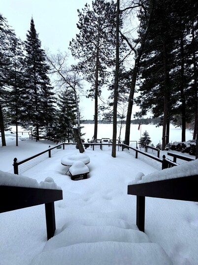 Lake Minocqua Island Home - Walk to Town - Sleep 6