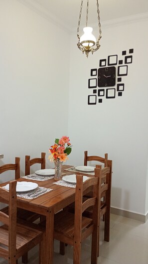 Dining - Comfortable apartment in Bertioga.  (Bertioga)