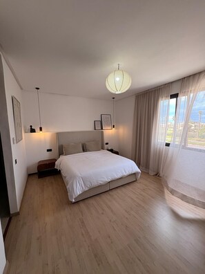 4 bedrooms, iron/ironing board, Internet, bed sheets - Luxury villa 450 m2 Swimming pool, Hammam, Cinema (Marrakech)