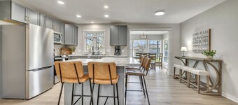 Lake Life Starts at the Glass Water House | Walk to the Action, Relax by the Water