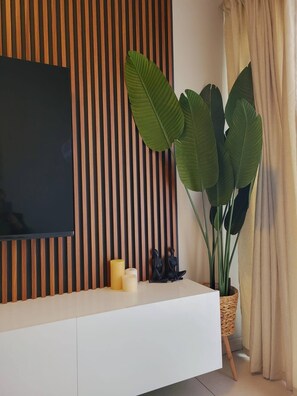 Apartment, 1 Bedroom, Smoking, Balcony | Interior - Cozy 1-bed in Midrand (Johannesburg)