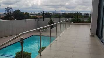 Apartment, 1 Bedroom, Smoking, Balcony | Pool