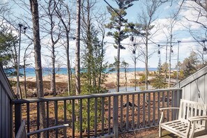 Property grounds - NEW! Dune and Drift at Crystal Beach 10 (Glen Arbor)