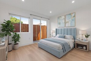 Room - New Gated 1BR 1BA Walk to SoFi 2 Story Home w Garage Parking (Inglewood)