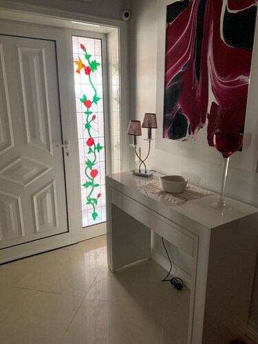 Vacation home with barbecue, great access to Porto