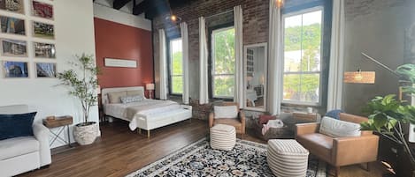 1 habitación, tabla de planchar con plancha, wifi y ropa de cama